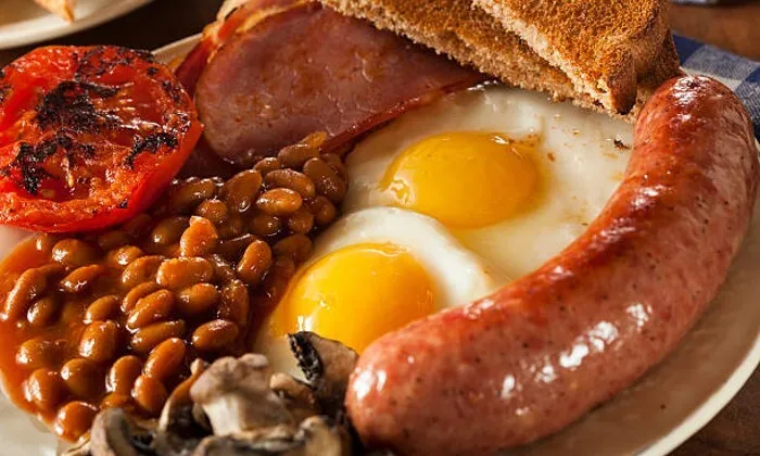 Gourmet Breakfast with Cappuccinos for 2 at Century Lounge