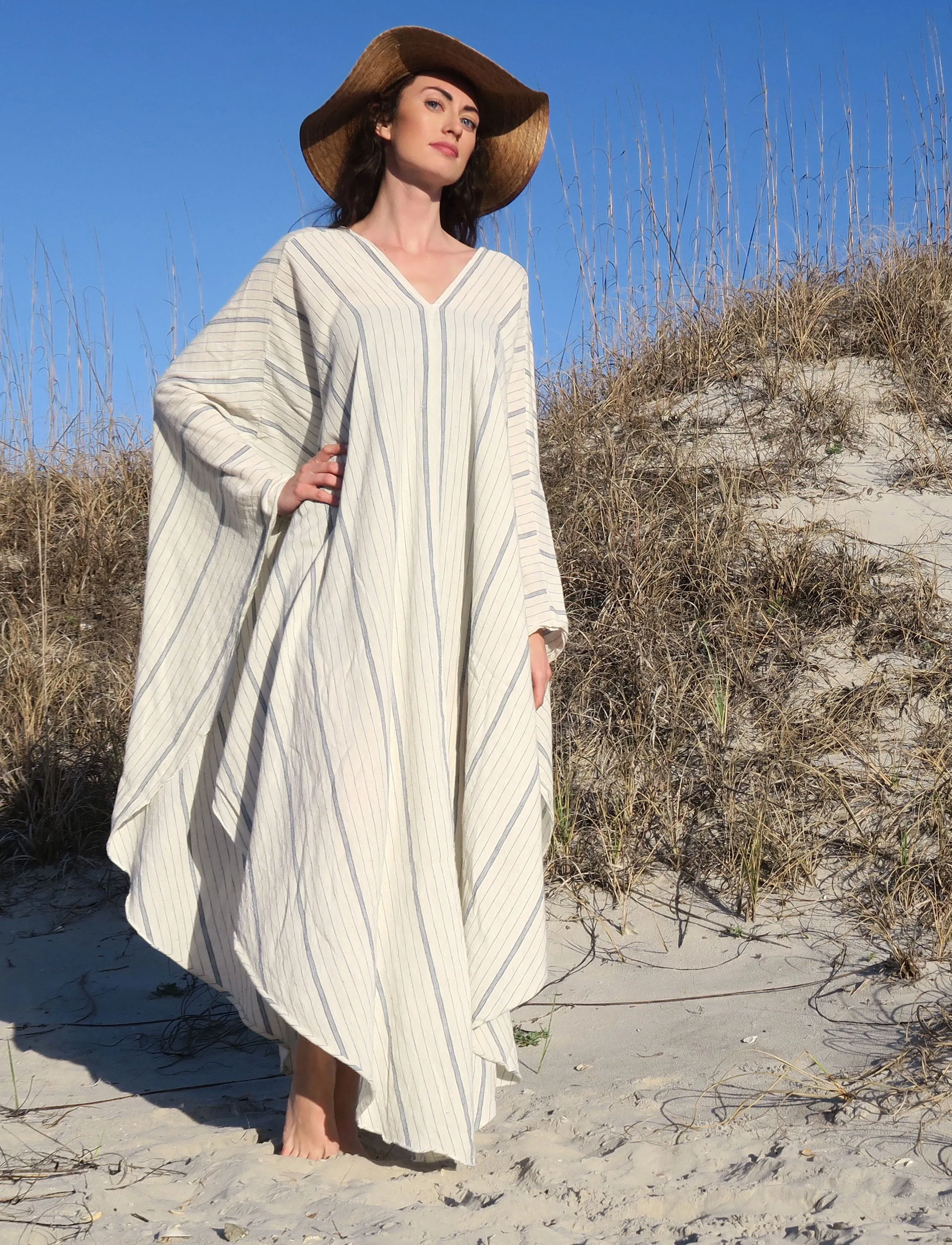 HANDWOVEN - Flip V Aphrodite Long Cape