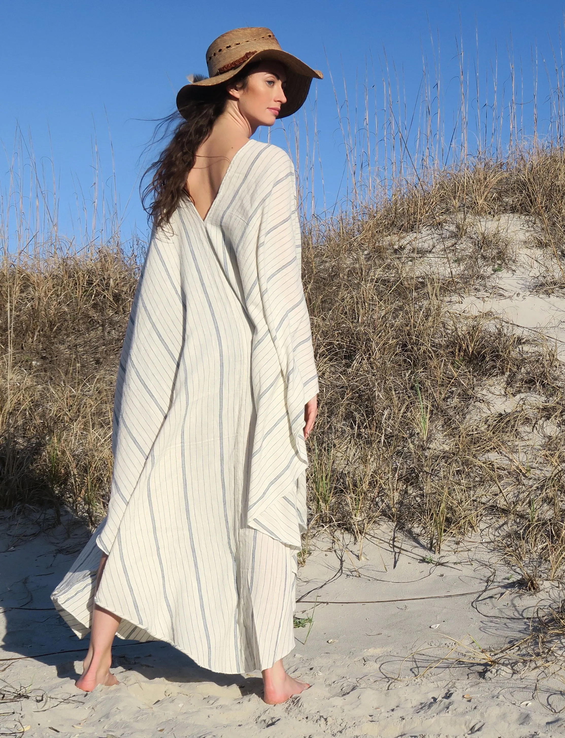 HANDWOVEN - Flip V Aphrodite Long Cape