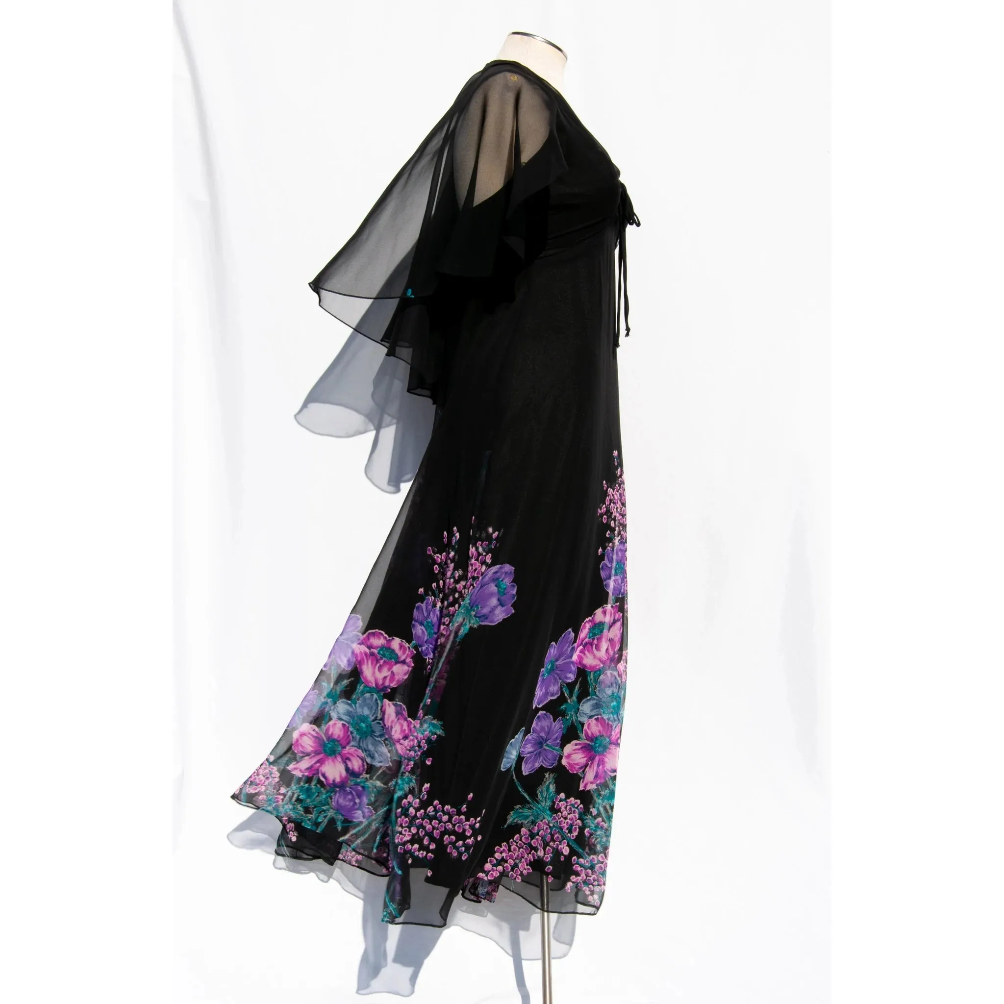 I.MAGNIN 1970s Purple and Black Floral Cape Sleeve Dress | XS