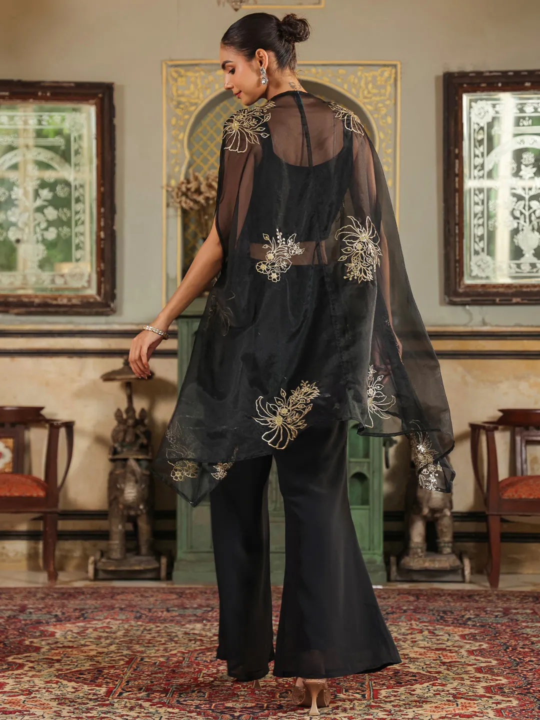 Janasya Black Georgette Zari Embroidered Set