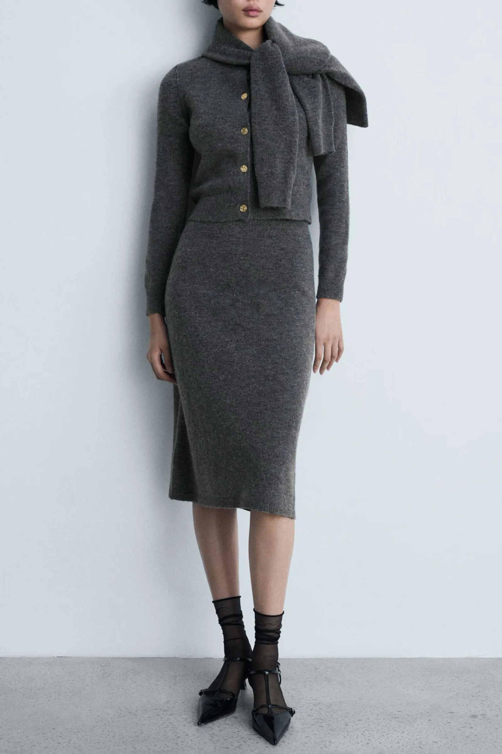 Knitted Cardigan with Jewel Button
