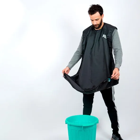 Snuggs beard cape Black