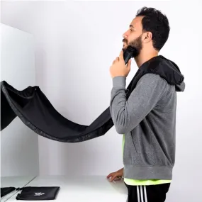 Snuggs beard cape Black