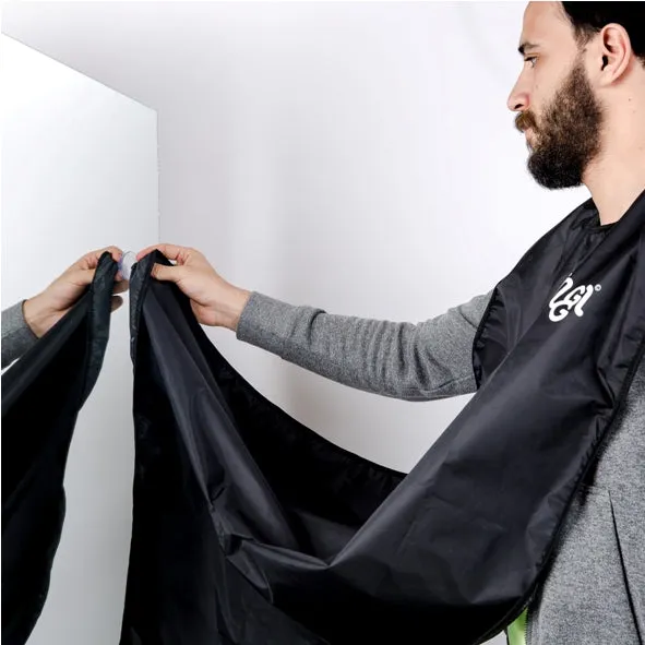 Snuggs beard cape Black