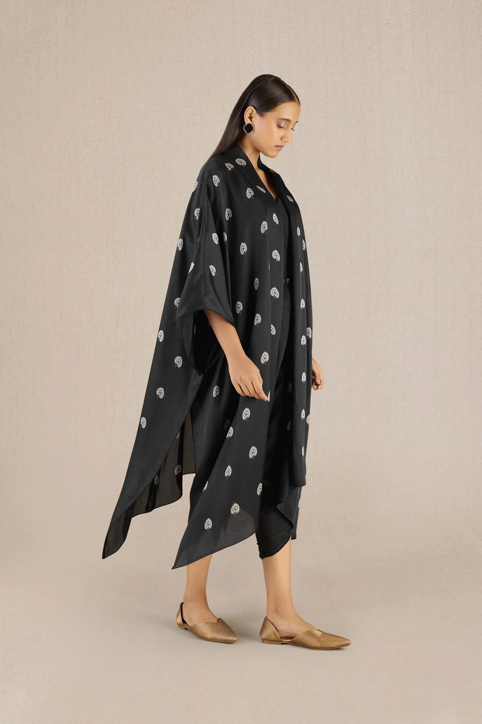 Umaya Cape Set