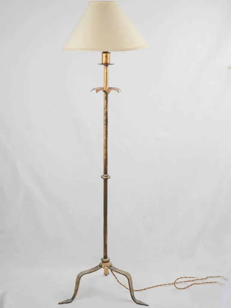 Vintage floor lamp w/ tripod stand